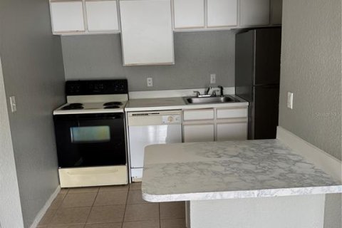 Condo in Kissimmee, Florida, 1 bedroom № 1843054 - photo 4