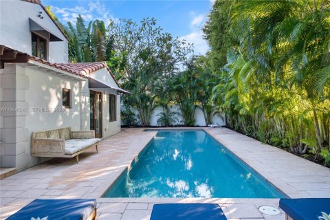 Villa ou maison à vendre à Miami Beach, Floride: 3 chambres, 223.89 m2 № 2001100 - photo 2