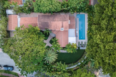 Купить виллу или дом в Майами-Бич, Флорида 3 спальни, 223.89м2, № 2001100 - фото 27