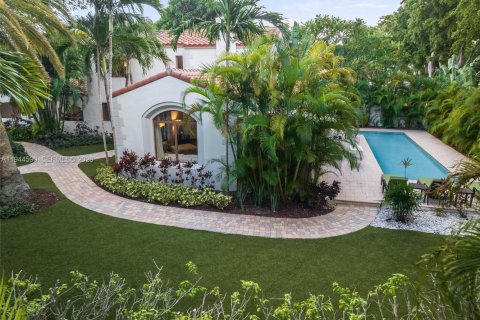 Купить виллу или дом в Майами-Бич, Флорида 3 спальни, 223.89м2, № 2001100 - фото 28