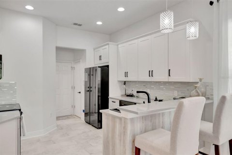 Casa en venta en Orlando, Florida, 4 dormitorios, 192.96 m2 № 1885637 - foto 12