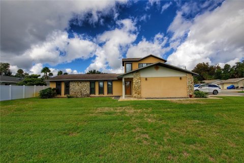 Casa en venta en Edgewater, Florida, 4 dormitorios, 277.22 m2 № 2383632 - foto 2