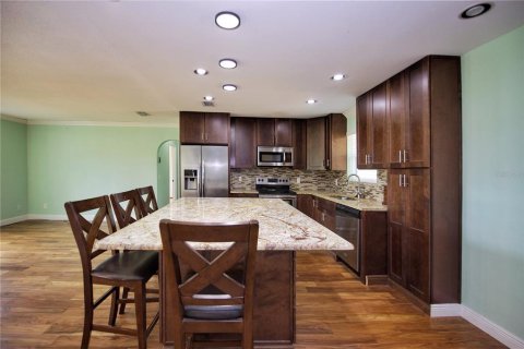 Casa en venta en Edgewater, Florida, 4 dormitorios, 277.22 m2 № 2383632 - foto 5