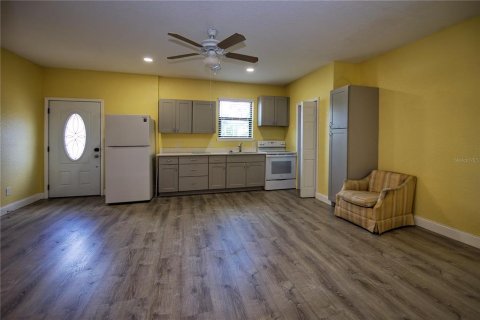 Casa en venta en Edgewater, Florida, 4 dormitorios, 277.22 m2 № 2383632 - foto 16