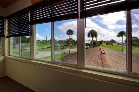 Casa en venta en Edgewater, Florida, 4 dormitorios, 277.22 m2 № 2383632 - foto 28