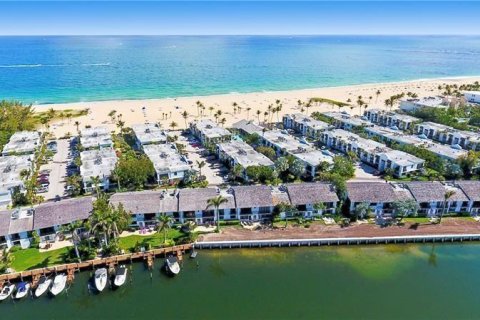 Copropriété à louer à Fort Lauderdale, Floride: 2 chambres, 118.26 m2 № 2261707 - photo 2