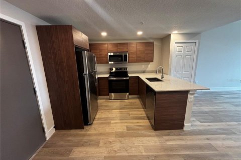 Condo in Orlando, Florida, 1 bedroom  № 2234660 - photo 4