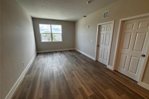 Condo in Orlando, Florida, 1 bedroom  № 2234660 - photo 11