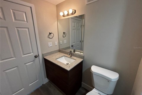 Condo in Orlando, Florida, 1 bedroom  № 2234660 - photo 19