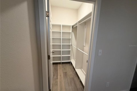 Condo in Orlando, Florida, 1 bedroom  № 2234660 - photo 9