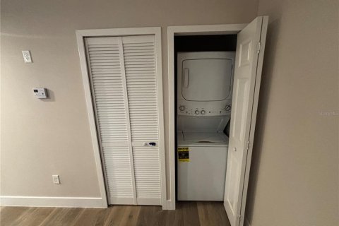 Condo in Orlando, Florida, 1 bedroom  № 2234660 - photo 3