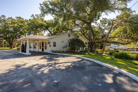 Propiedad comercial en venta en Seffner, Florida, 201.23 m2 № 2430804 - foto 6