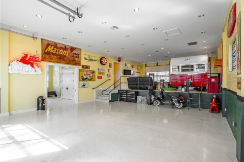 Propiedad comercial en venta en Seffner, Florida, 201.23 m2 № 2430804 - foto 19
