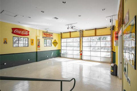 Propiedad comercial en venta en Seffner, Florida, 201.23 m2 № 2430804 - foto 14