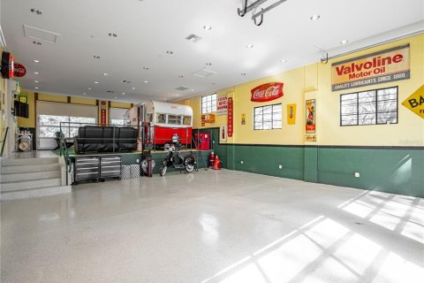 Propiedad comercial en venta en Seffner, Florida, 201.23 m2 № 2430804 - foto 18
