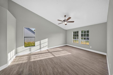 House in St. Lucie, Florida 3 bedrooms, 156.82 sq.m. № 2173806 - photo 15