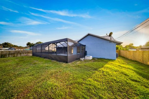 House in St. Lucie, Florida 3 bedrooms, 156.82 sq.m. № 2173806 - photo 30