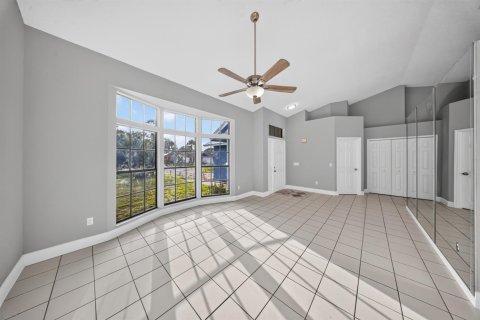 House in St. Lucie, Florida 3 bedrooms, 156.82 sq.m. № 2173806 - photo 8