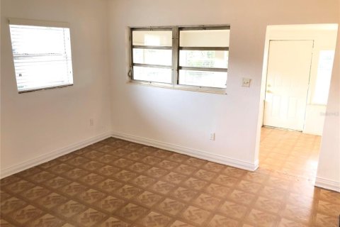 Casa en venta en Haines City, Florida, 3 dormitorios, 98.1 m2 № 2386725 - foto 7