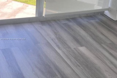 Copropriété à louer à Sunny Isles Beach, Floride: 1 chambre, 49.8 m2 № 1923408 - photo 12