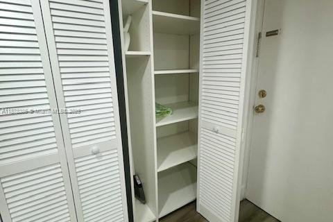 Copropriété à louer à Sunny Isles Beach, Floride: 1 chambre, 49.8 m2 № 1923408 - photo 16