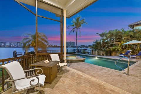 Villa ou maison à vendre à Saint Petersburg, Floride: 5 chambres, 338.91 m2 № 1767941 - photo 15