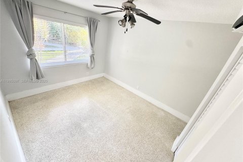 Condo in Fort Lauderdale, Florida, 2 bedrooms  № 2058301 - photo 6