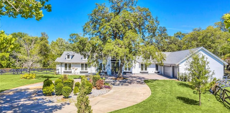 Villa ou maison à Winter Springs, Floride 4 chambres, 352.1 m2 № 1716646
