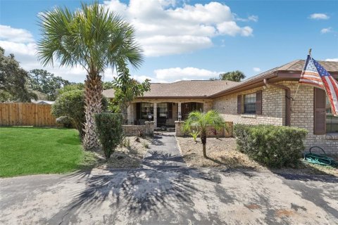 House in Leesburg, Florida 3 bedrooms, 172.8 sq.m. № 1905399 - photo 3