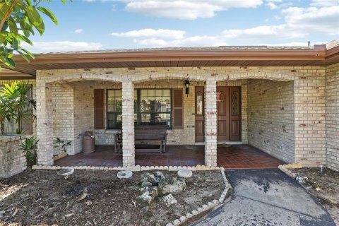 House in Leesburg, Florida 3 bedrooms, 172.8 sq.m. № 1905399 - photo 4