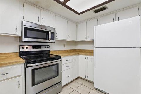 Casa en venta en Leesburg, Florida, 3 dormitorios, 172.8 m2 № 1905399 - foto 24
