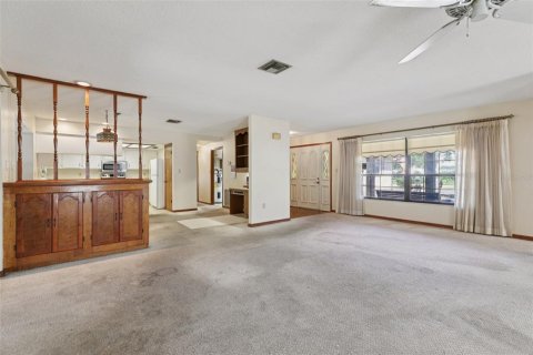 Casa en venta en Leesburg, Florida, 3 dormitorios, 172.8 m2 № 1905399 - foto 11