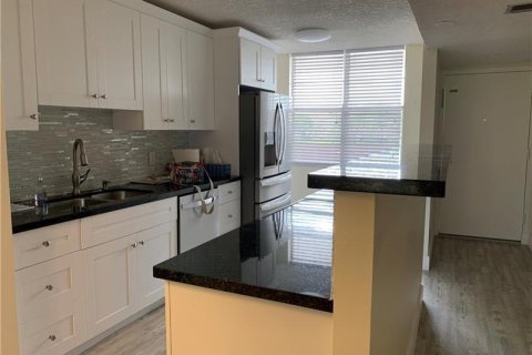 Copropriété à vendre à Plantation, Floride: 2 chambres, 94.3 m2 № 2083170 - photo 4