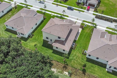 Снять в аренду виллу или дом в Хомстед, Флорида 2 спальни, № 1954497 - фото 4