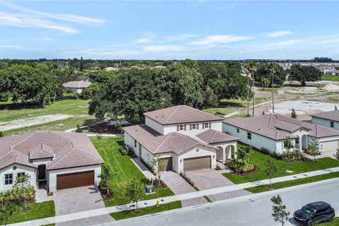 Снять в аренду виллу или дом в Хомстед, Флорида 2 спальни, № 1954497 - фото 7