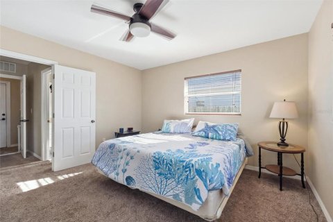 House in Venice, Florida 3 bedrooms, 150.87 sq.m. № 2424219 - photo 18