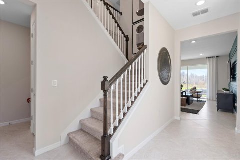 Villa ou maison à vendre à Kissimmee, Floride: 5 chambres, 242.94 m2 № 2425803 - photo 4