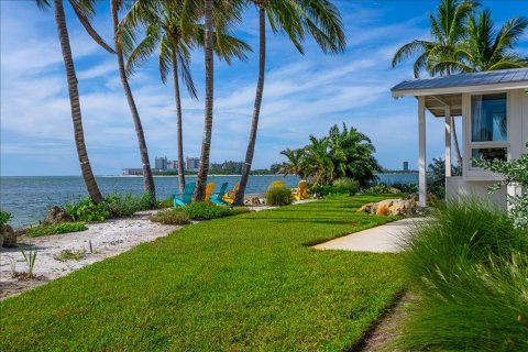 Villa ou maison à vendre à Sarasota, Floride: 6 chambres, 345.69 m2 № 2418523 - photo 12