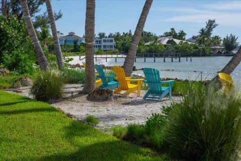 Villa ou maison à vendre à Sarasota, Floride: 6 chambres, 345.69 m2 № 2418523 - photo 14