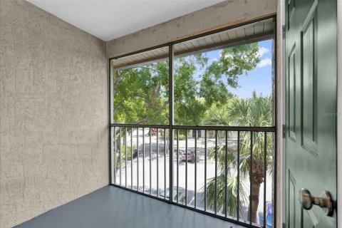Condo in Orlando, Florida, 1 bedroom № 2201981 - photo 15