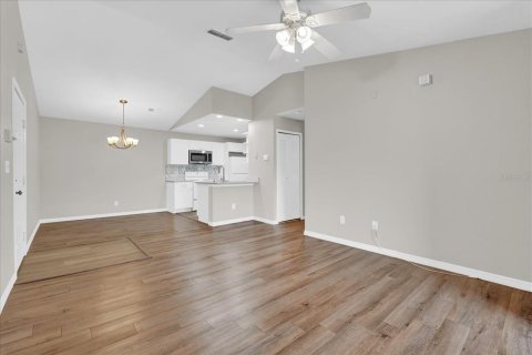 Condo in Orlando, Florida, 1 bedroom № 2201981 - photo 3