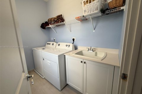 Casa en venta en Ave Maria, Florida, 4 dormitorios, 209.96 m2 № 1747829 - foto 11