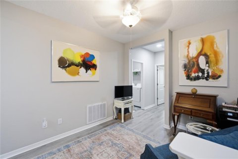 Townhouse in Wesley Chapel, Florida 3 bedrooms, 163.51 sq.m. № 2312714 - photo 26