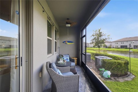 Townhouse in Wesley Chapel, Florida 3 bedrooms, 163.51 sq.m. № 2312714 - photo 21