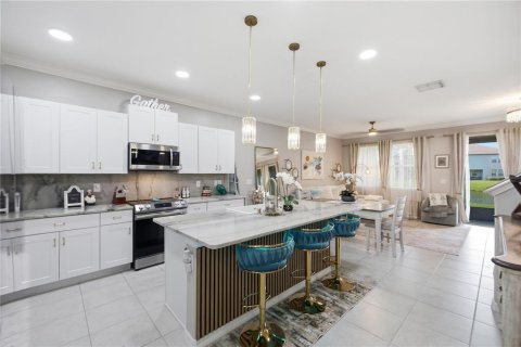 Townhouse in Wesley Chapel, Florida 3 bedrooms, 163.51 sq.m. № 2312714 - photo 6