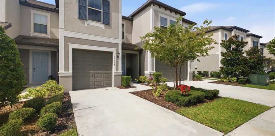Townhouse in Wesley Chapel, Florida 3 bedrooms, 163.51 sq.m. № 2312714