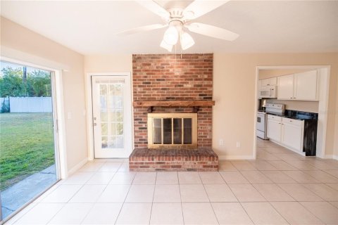 House in Port Charlotte, Florida 3 bedrooms, 153.01 sq.m. № 1589667 - photo 4