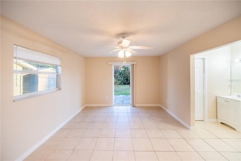 House in Port Charlotte, Florida 3 bedrooms, 153.01 sq.m. № 1589667 - photo 10