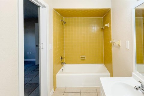 House in Port Charlotte, Florida 3 bedrooms, 153.01 sq.m. № 1589667 - photo 7