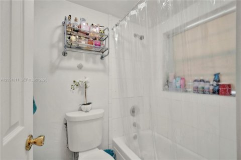 Купить кондоминиум в Хайалиа, Флорида 2 спальни, 84.36м2, № 2260490 - фото 20